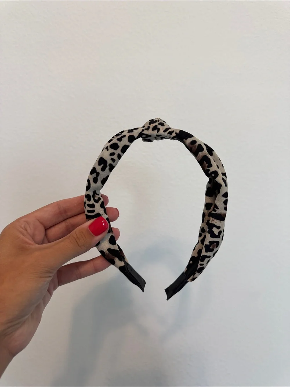 Amazon Leopard Print Knotted Headbands in Brown and Cream